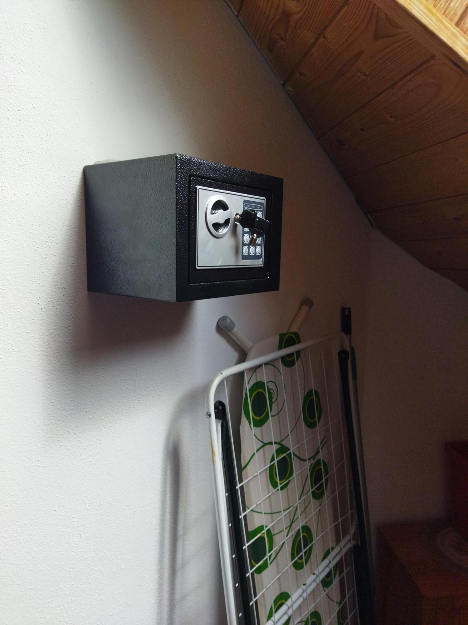 Aussergewoehnliche Atelierferienwohnung Mit Balkon An Der Donau Winzer 외부 사진