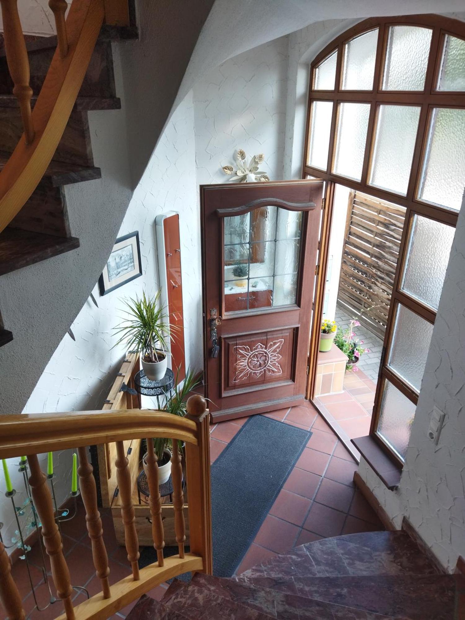 Aussergewoehnliche Atelierferienwohnung Mit Balkon An Der Donau Winzer 외부 사진